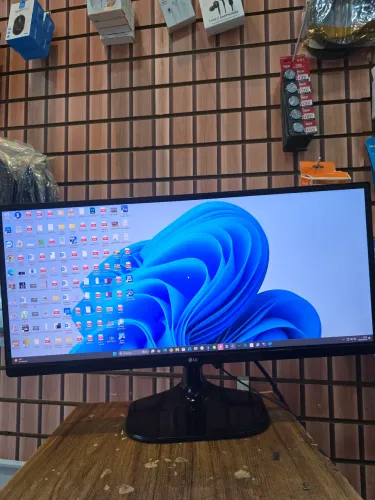 Monitor LG ultrawide 25 polegadas full hd