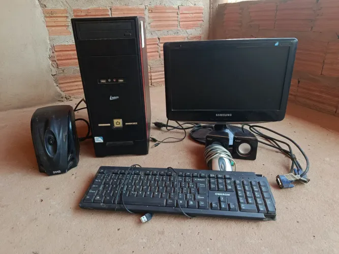 Pc antigo, sem HD, pra consertar