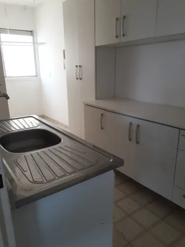 Apartamento com 02 dormitórios com armário, garagem e área de lazer - Swift - Campinas