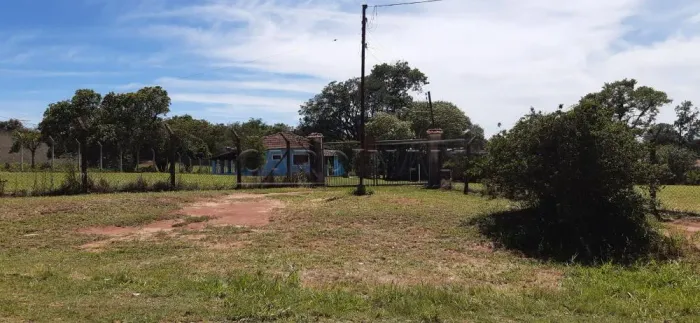Chácara 5.000 m², casa com 2 Dormitórios e varanda no varjão.