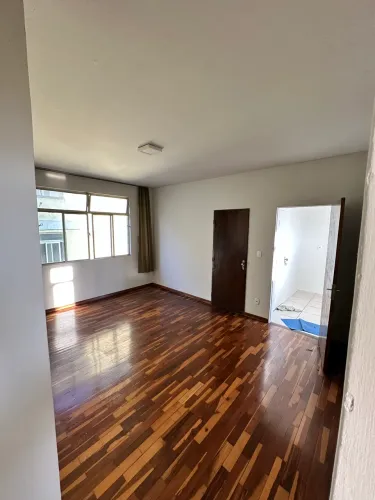 Oportunidade - Apartamento amplo 94m2 região caiçara por 320 mil