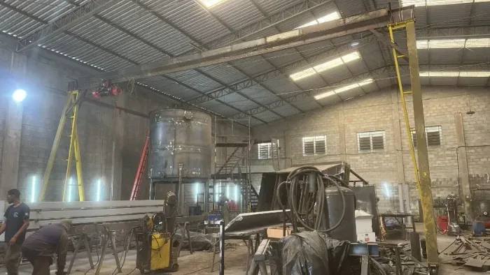 Compressor parafuso 240pcm, Compressor 6 pistão 100 pés, Serra Fita, Pórtico Rolante 5ton