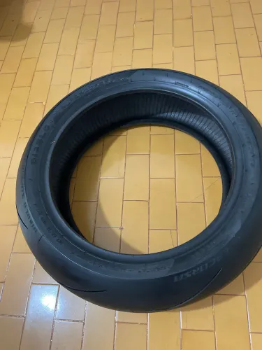 Pneu pirelli diablo super corsa 200/55/17