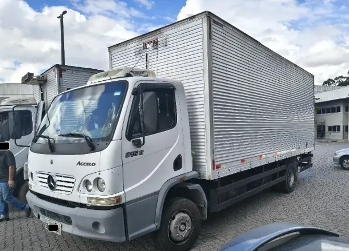 Mb 915C Baú 6,00 Ún. Dono 