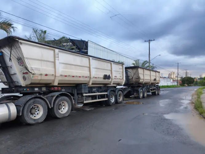 Carreta randao ano 2020 modelo 2021