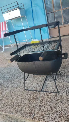 Churrasqueira reforçada
