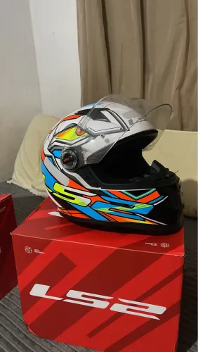 Capacete LS2