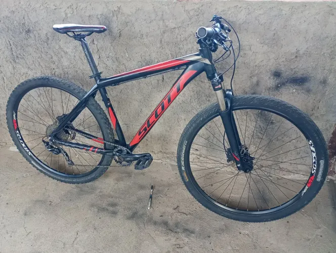 Bike Scott 29 quadro19 DEORE 1x10 suspensão trava guidão rodas Scott
