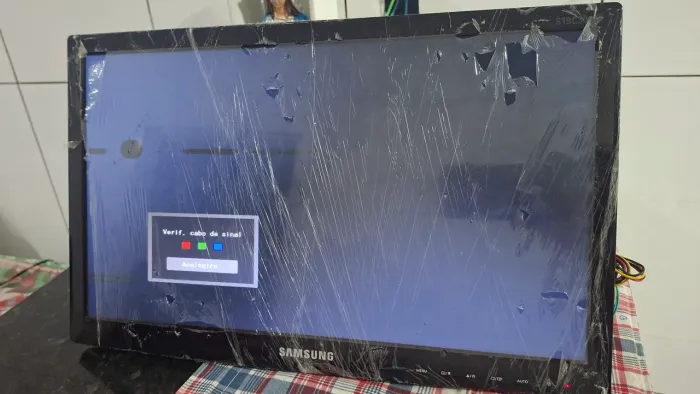 Monitor SAMSUNG 19 Polegadas