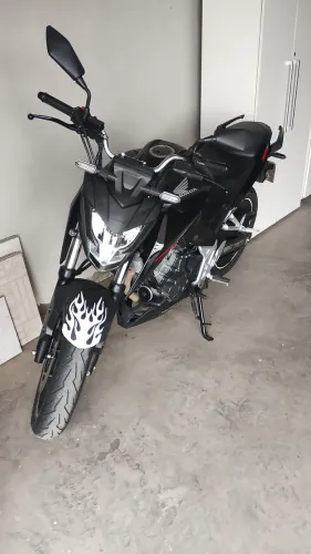 Cb 300 f 2024 Cinza Metálica