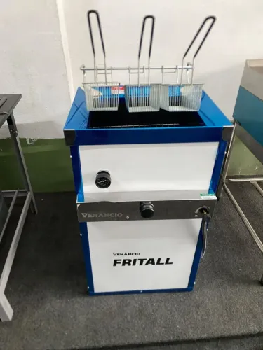 Fritadeira a gás 30L água e óleo Venâncio