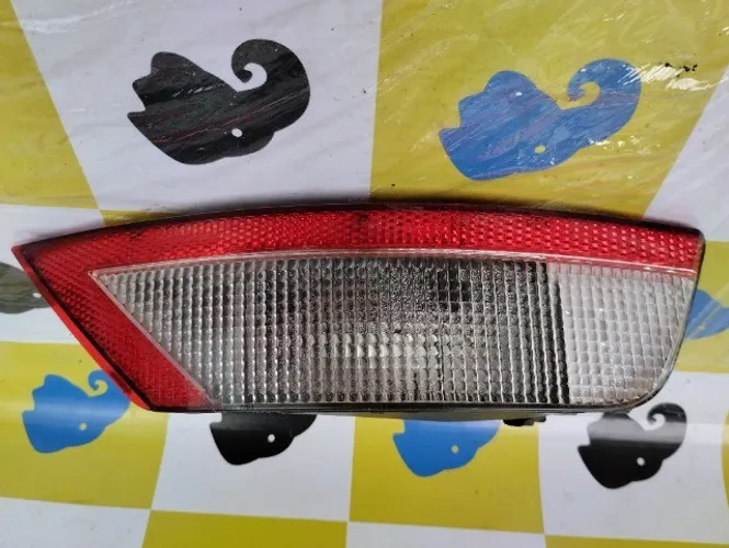 Lanterna Parachoque Traseira Focus Hatch 2009-2013 Lado Passageiro  