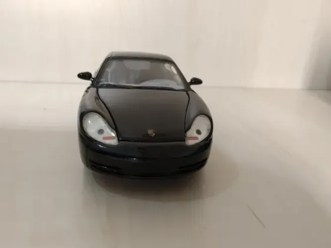 Miniatura Porsche 911 Carrera 2001 1/30 (13,5 cm.) - Preto