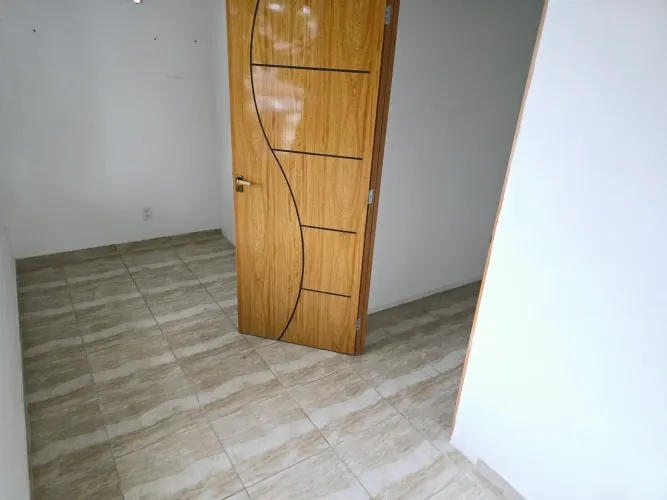 ALUGA-SE LOJA E SALA COMERCIAL EM REALENGO 21M²