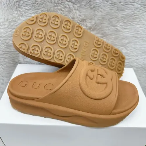 Chinelo sandália Gucci lançamento