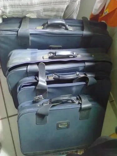 Conjunto de 4 malas tamanhos diferentes
