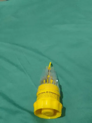 Kit com 31 chaves de precisão 