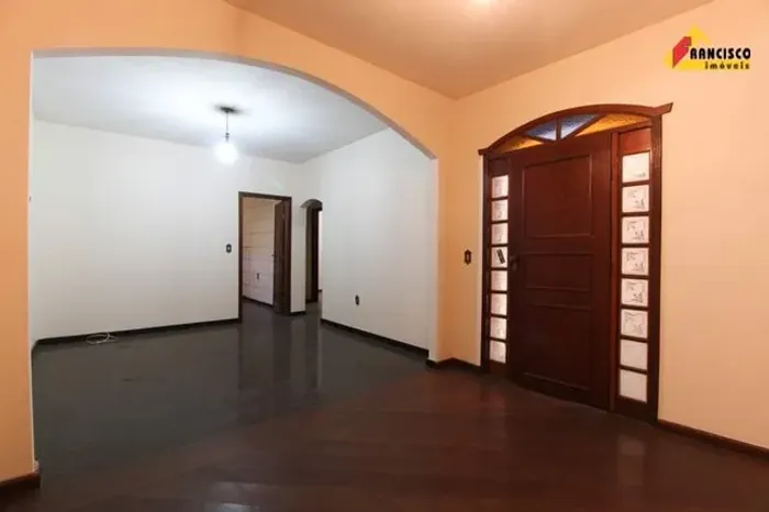 Casa à venda, 3 quartos, 1 suíte, 2 vagas, São José - Divinópolis/MG