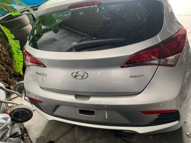 Sucata Hb20 Hatch 1.6 motor/farol/para choque 