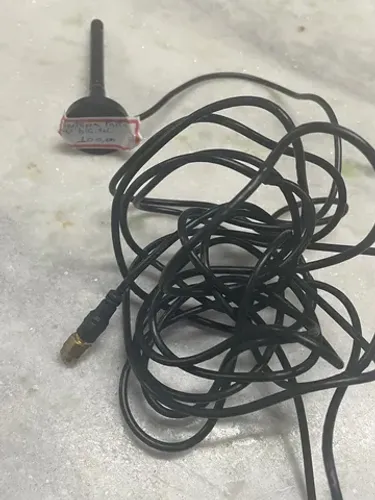 Antena para tv digital automotivo multimídia