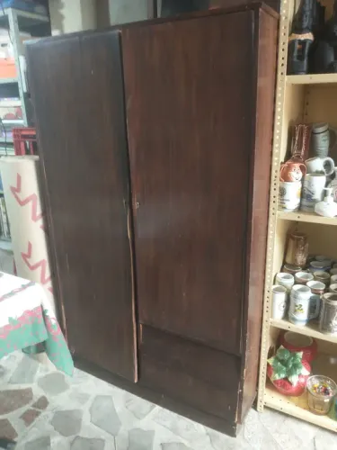 Armário Antigo Guarda Roupa