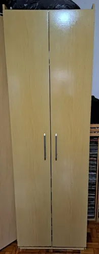Guarda-roupa de solteiro