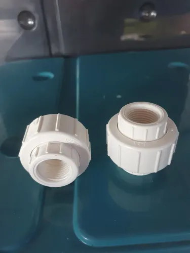 10 União pvc branco rosca 1/2