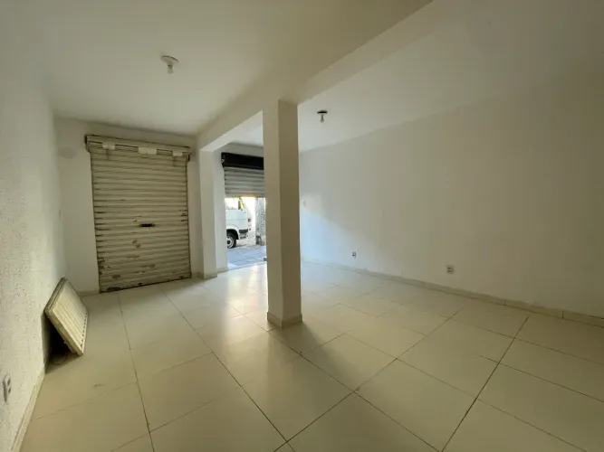 Alugo Ponto Comercial com ótima localização em Lauro de Freitas