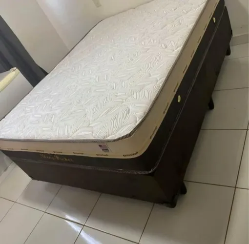 Cama box casal e colchão molas ensacadas 