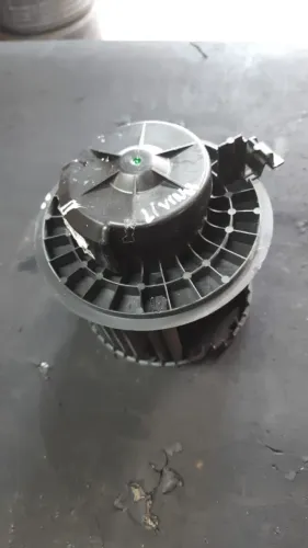 Motor ar forçado Nissan Livina