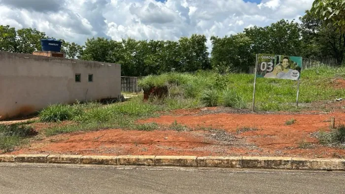 Lote de 360m² no condominio Vitoria tênis Prime em Pedro Leopoldo