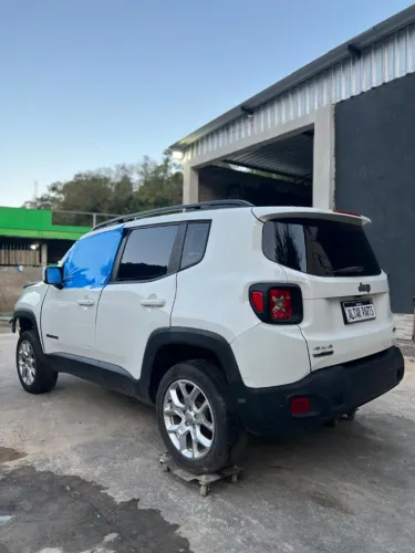 Peças Jeep renegade 2.0 diesel 4x4 sucata motor cambio carroceria acabamentos