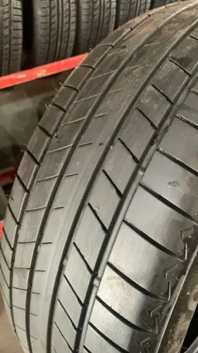 Pneus semi novos 235/55 R18 Bridgestone vem buscar o teu!!