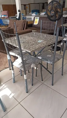 Co junto de Mesa em Promoção!! Entrega Grátis!!!!