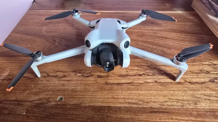 Vendo DJI MINI 4 PRO 