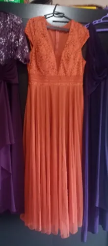 Vestido Laranja de Festa