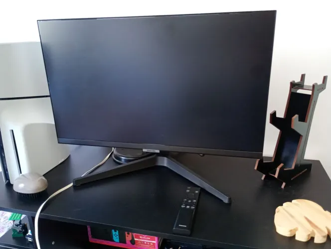 MONITOR SAMSUNG 24" HDR10 BARATO 