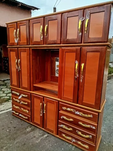 GUARDA ROUPA DE CASAL DE MADEIRA MACIÇA NOVO!