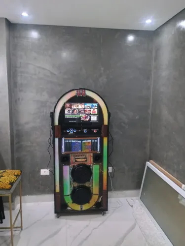 MAQUINA JUKEBOX COM KARAOKE