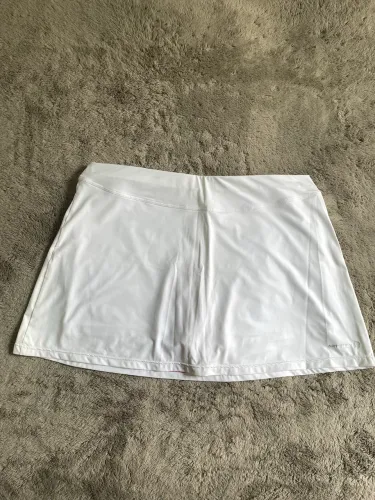 short saia academia artengo 