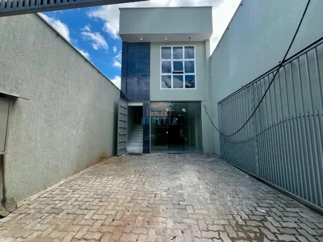 CÓD: 5176.  Excelente Prédio para Venda no bairro Aeroporto, localizado na cidade de Mosso