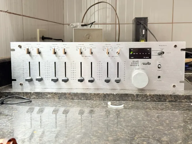 Pré amplificador WB Quad Stereo Mixer-II