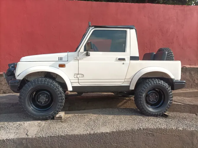 Suzuki Samurai JX Canvas 1.3 1997