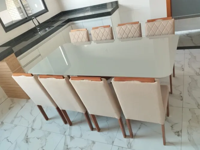 Mesa de Jantar Elegante com 8 Cadeiras madeira