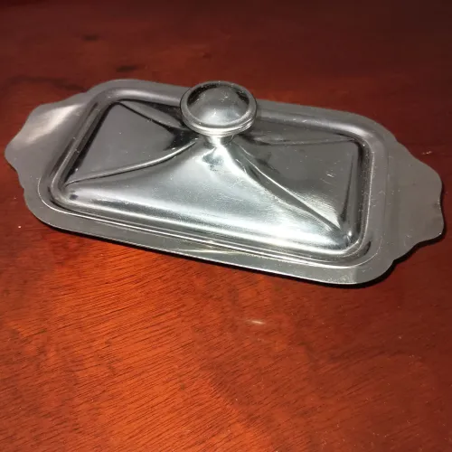 Manteigueira de Aço Inox Elegante