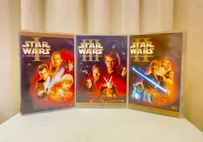 DVDs Star Wars I, II e III (A Ameaça Fantasma-Ataque dos Clones-A Vingança dos Sith)