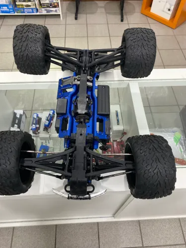 Chassis Revo sem rodas