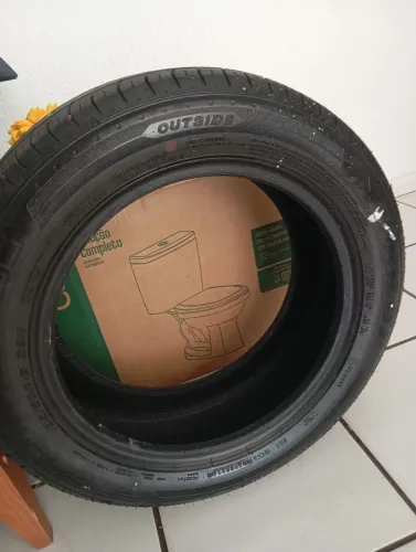 Vendo pneus dunlop apenas um mês de uso 185/60/15 