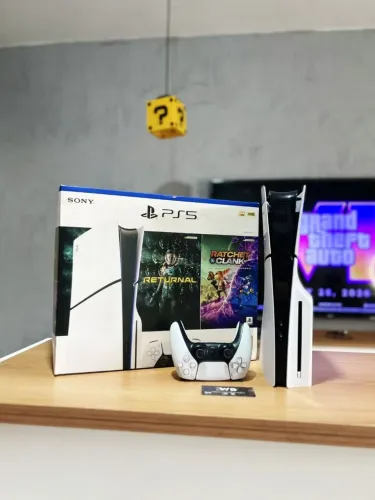 PS5 Slim c/ leitor de disco e Garantia 