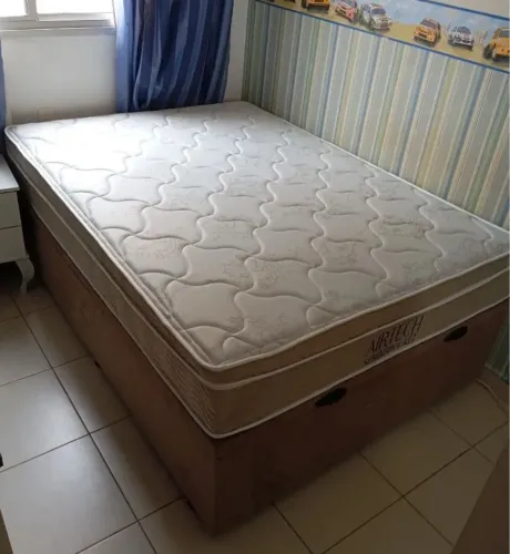 CAMA BOX BAÚ BASE + COLCHÃO ORTOBOM 138x188 ( PRONTA ENTREGA )